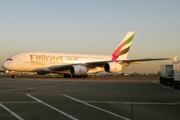 ek003-at-lhr.jpg