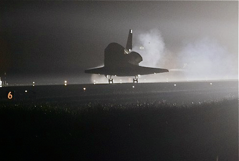 nasa-mike's-endeavour-landing