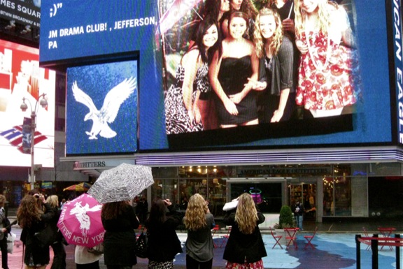 times square fashionistas