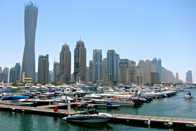 DXB Marina sun