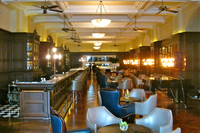 Waldorf Shanghai Long bar
